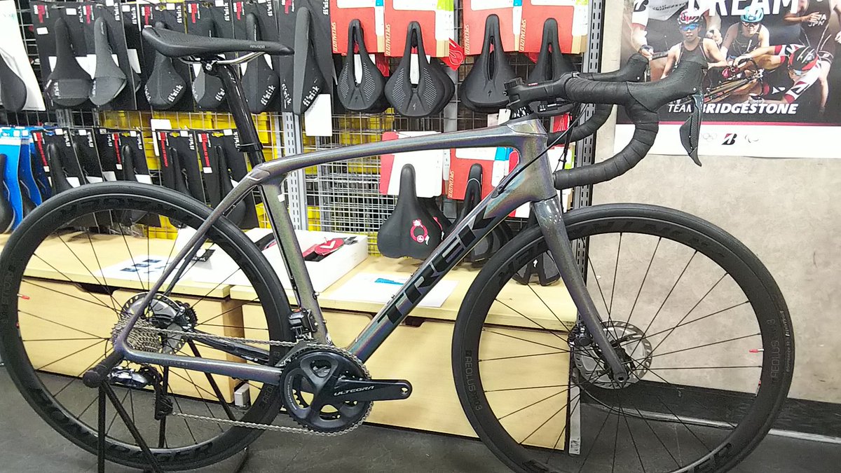 Funabaizer's tweet photo. かっちったwww

Domane SLR7 Disc (Prismatic Pearl) https://t.co/RKZUG8KcU0