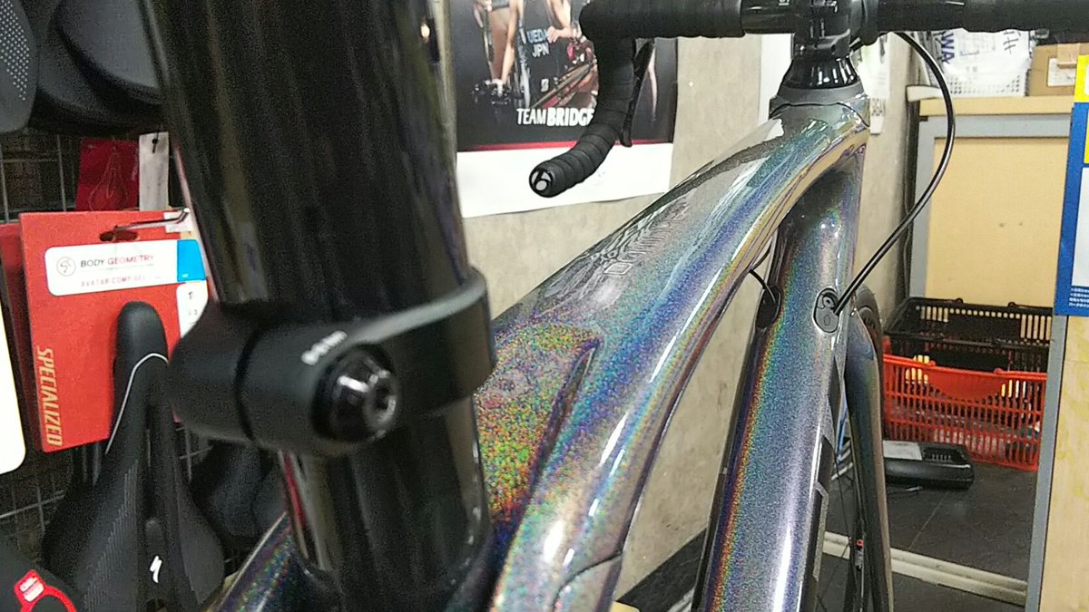 Funabaizer's tweet photo. かっちったwww

Domane SLR7 Disc (Prismatic Pearl) https://t.co/RKZUG8KcU0