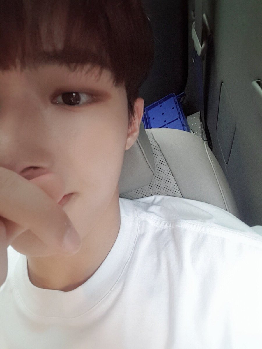 ATEEZofficial's tweet photo. [#민기] 이제 출발~~~ 우리 어디 가게여??
#ATEEZ #에이티즈 https://t.co/ux09EUMjqW