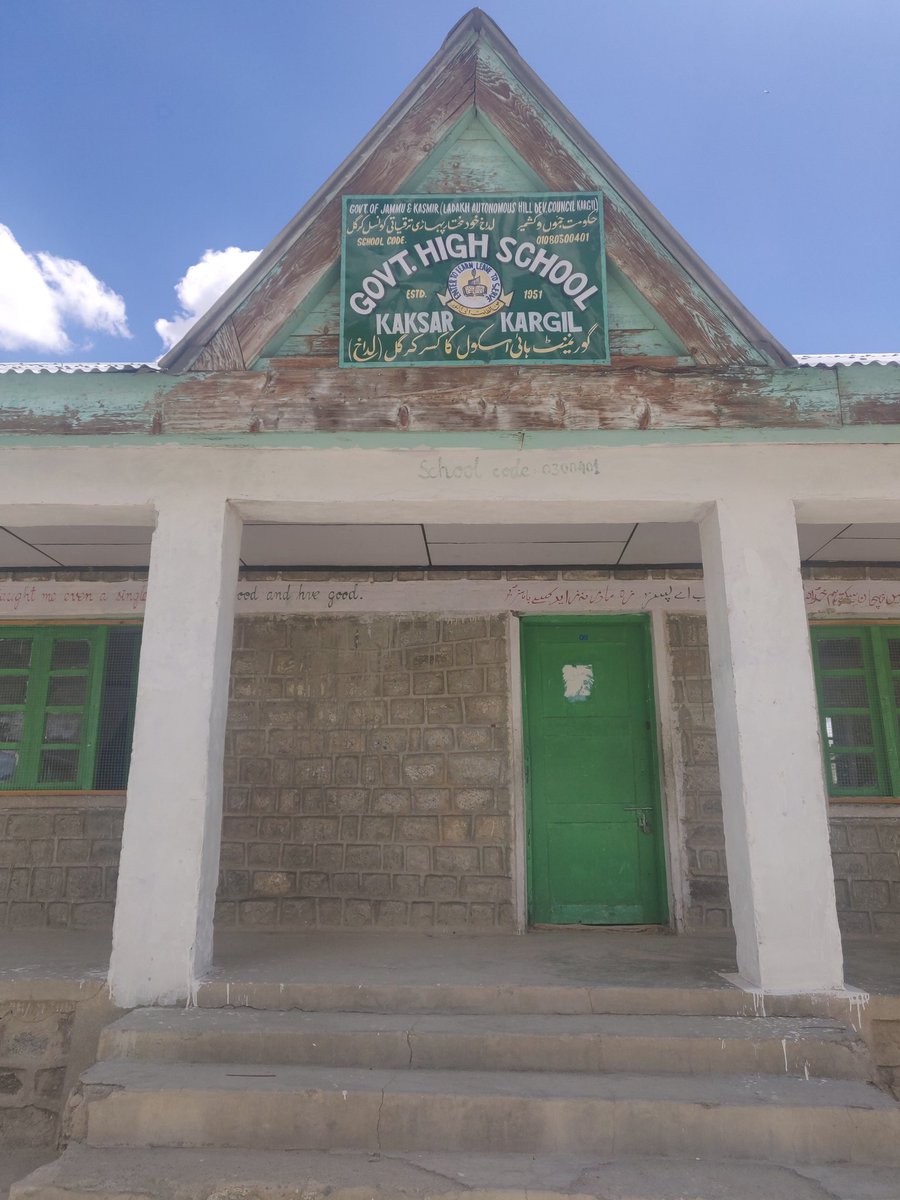 shreyadhoundial's tweet photo. A Request From 15000ft  : If you have spare story books in english and hindi pls courier it by India Post to -

Govt High School
Kaksar , Kargil 
Pin : 194103
Phn : 9971406703 (BoB)

Your kindness will make a bunch of little girls  in a desolate corner of India very happy 🙏 https://t.co/HRwnCvqpHW