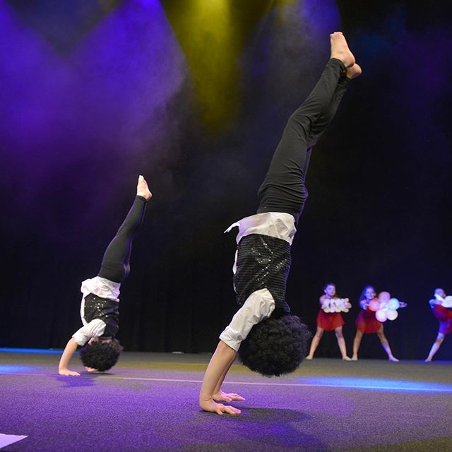 studio8steve's tweet photo. Well it has been #nationalhandstandday at the amazing #gymfusion @britishgymnasticsofficial can’t wait for tomorrow! https://t.co/MnlW98yzZ8 https://t.co/iTHeMg5m2Z