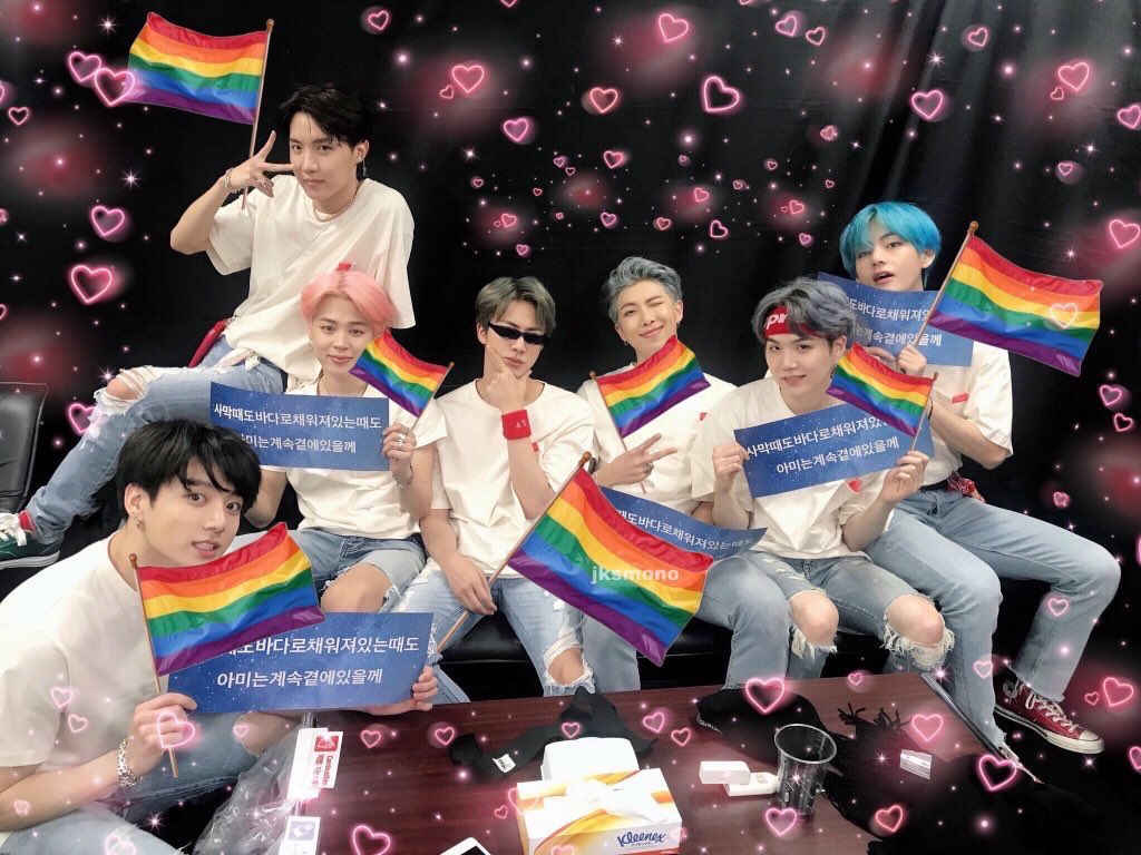 tweet this hastag laid ease #TurnUpTheLove 💗💕💗