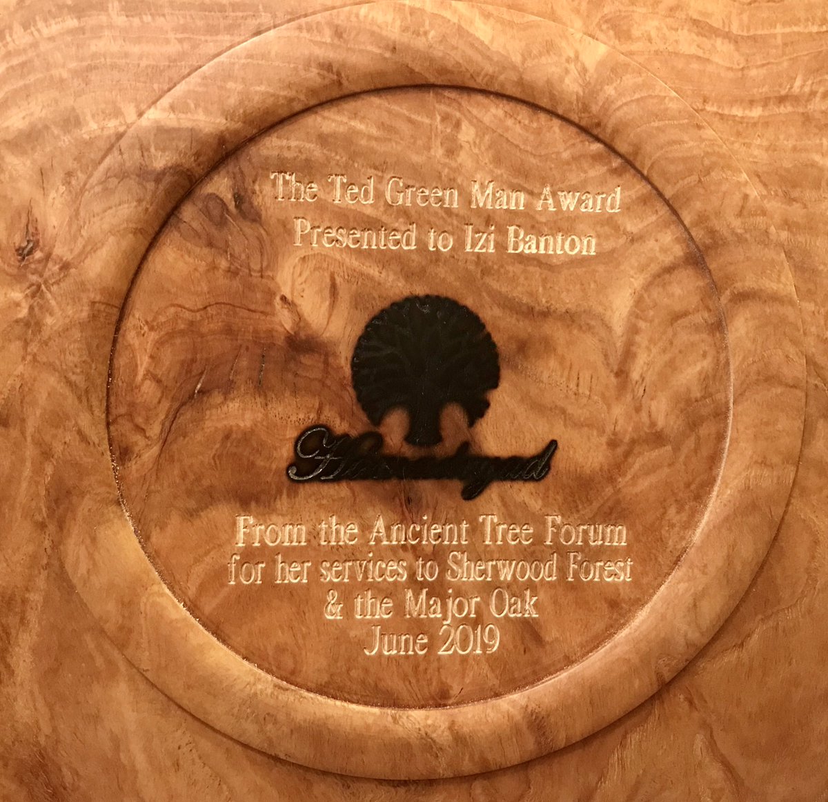 Izi Banton awarded The Ted Green Man award for her services to Sherwood Forest and the Major Oak at the ATF conference dinner. Well done Izi-  thank you for all your hard work, dedication and love for trees at Sherwood - we salute you 🙌🏽 #ancienttrees