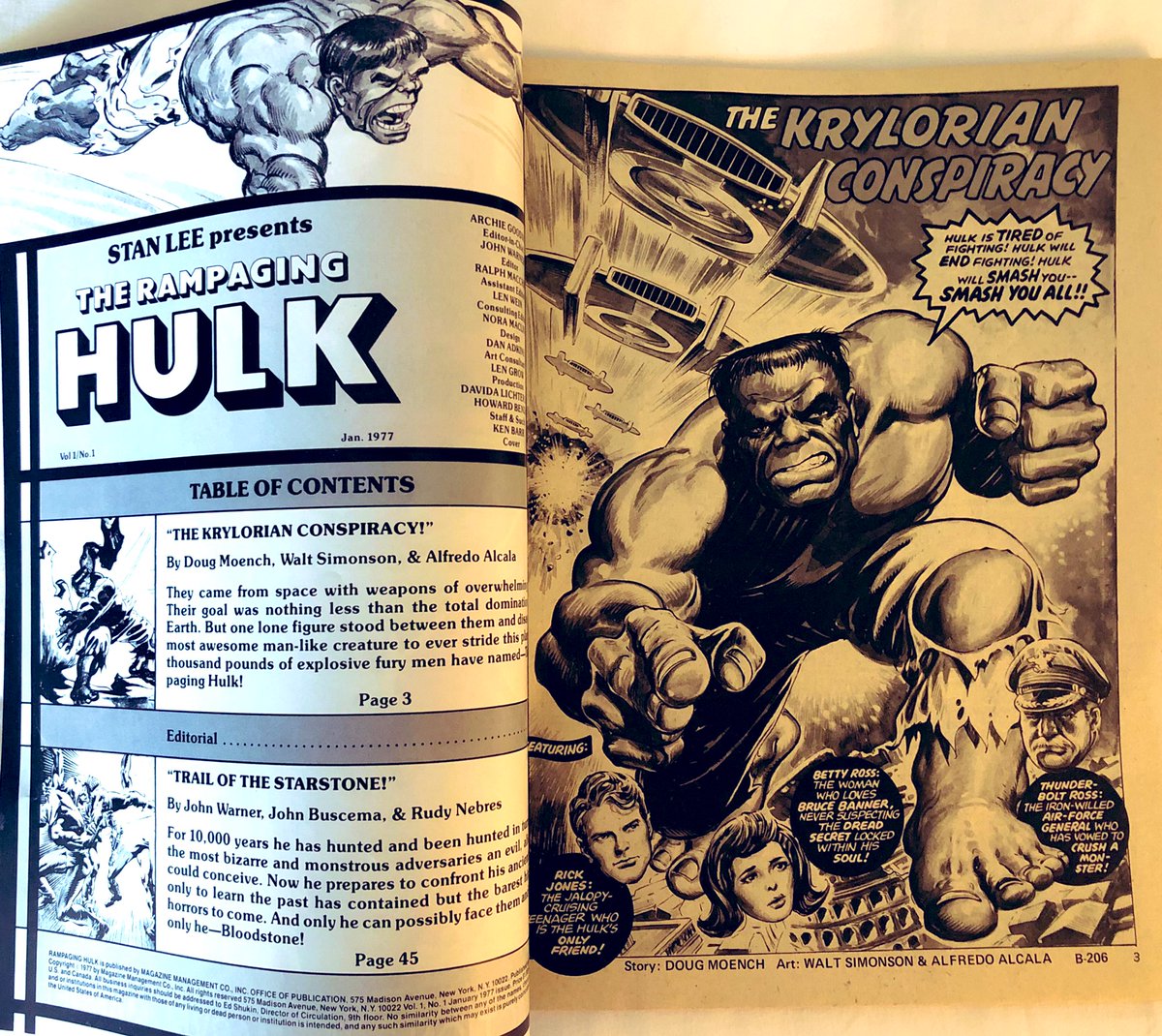 DallanB's tweet image. Brought this bad boy along to read on our #staycation this weekend.
(Inspired by #RobKelly’s FW Presents: Mountain Comics #17 podcast. 👍🏼)
#RampagingHulk #1 #1977
@TreasuryComics