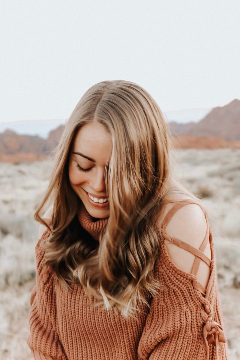 SydneyBDesign's tweet photo. Hello there! I'm Sydney. 🖐️
I was born and raised in Southern Utah.🌵
I'm a Graphic Designer, Illustrator, and Photographer. I love what I do, and I'd love to work with you! Feel free to contact me, my email and website are in my bio. I look forward to creating with you! 💗 https://t.co/W28a0EN24I