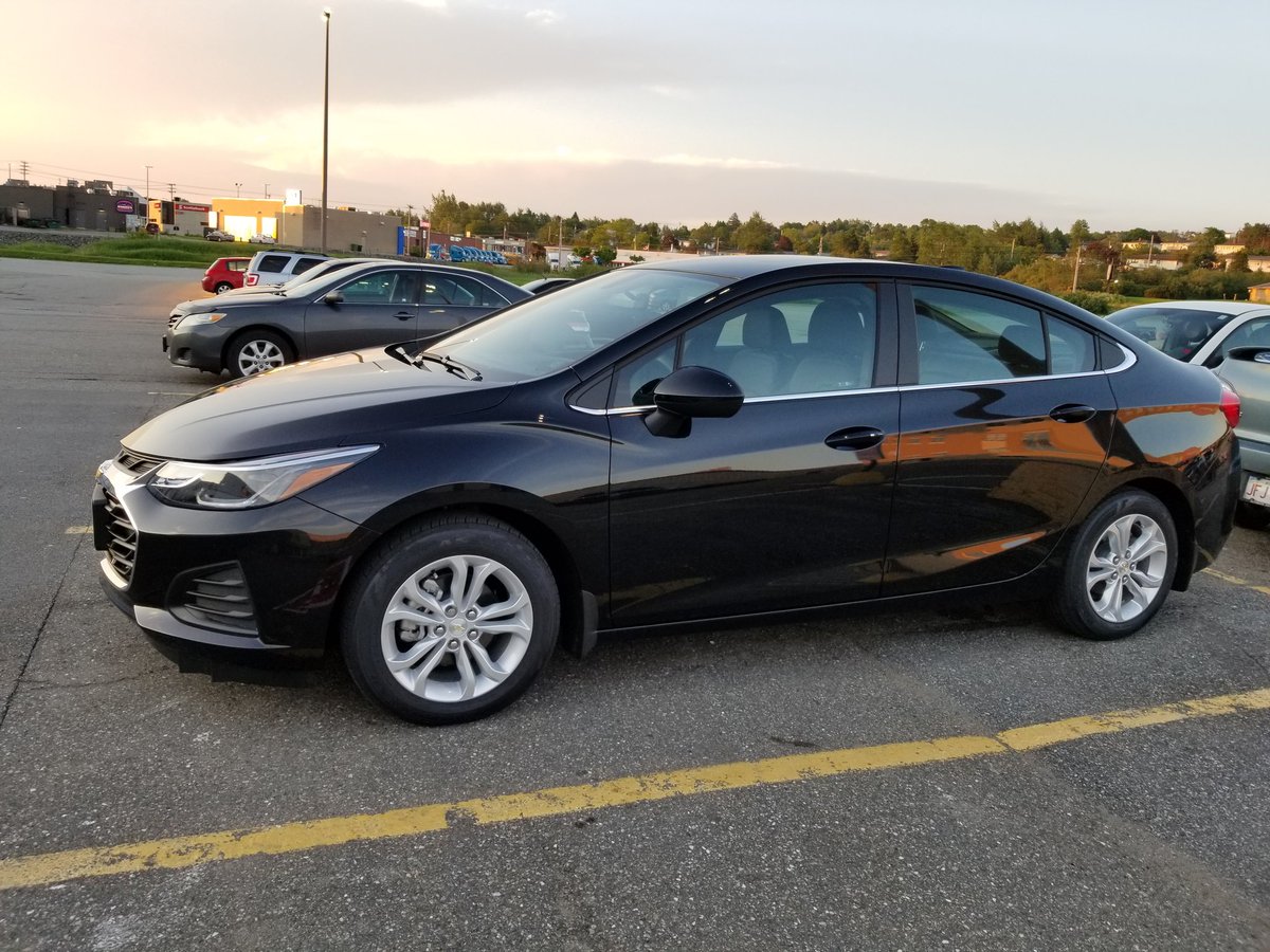613Chuck's tweet image. Loving my new super fuel efficient @ChevroletCanada #cruze #2019cruze #turbodiesel #pretty and #fuelefficient 3.5L/100kms on the highway!