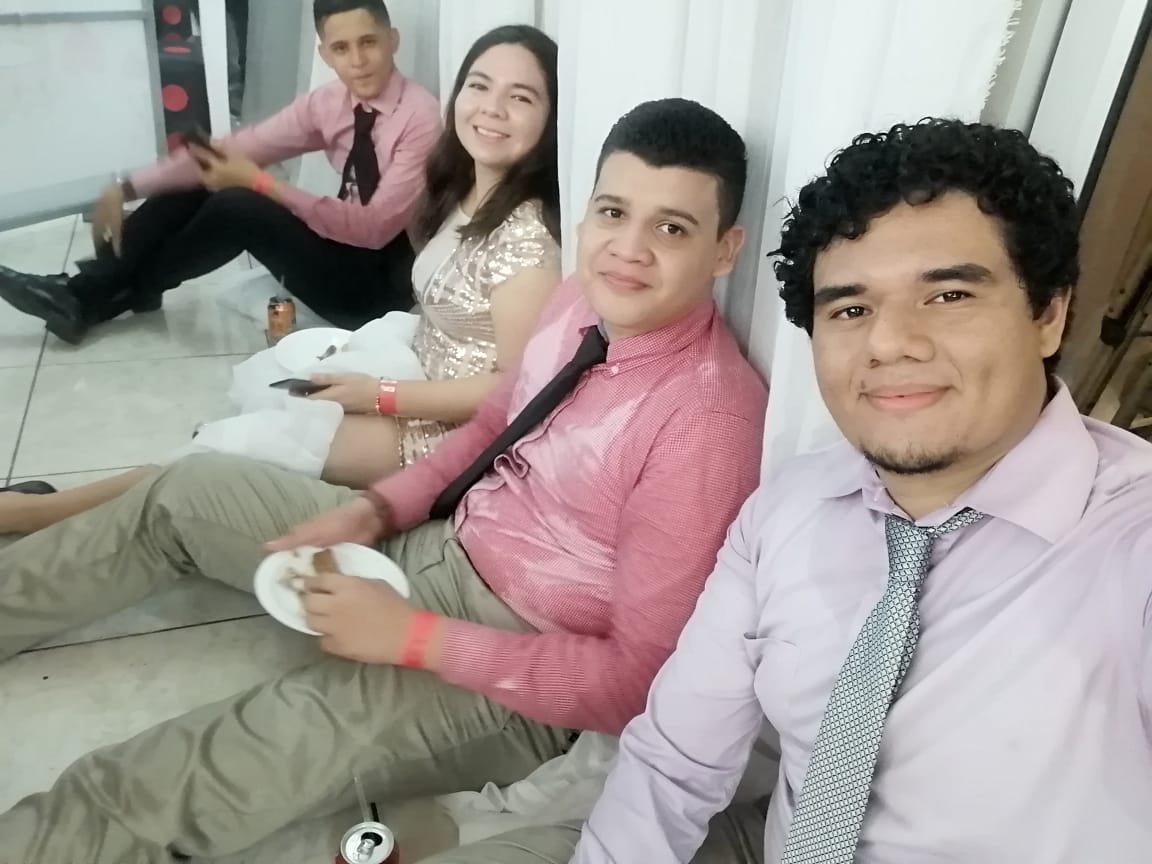 Alfaro1996cone's tweet photo. Casino Party UES FMO
#Medicalparty
Los amito bebesitos.🥳🤩 https://t.co/hBaeDEEM9o