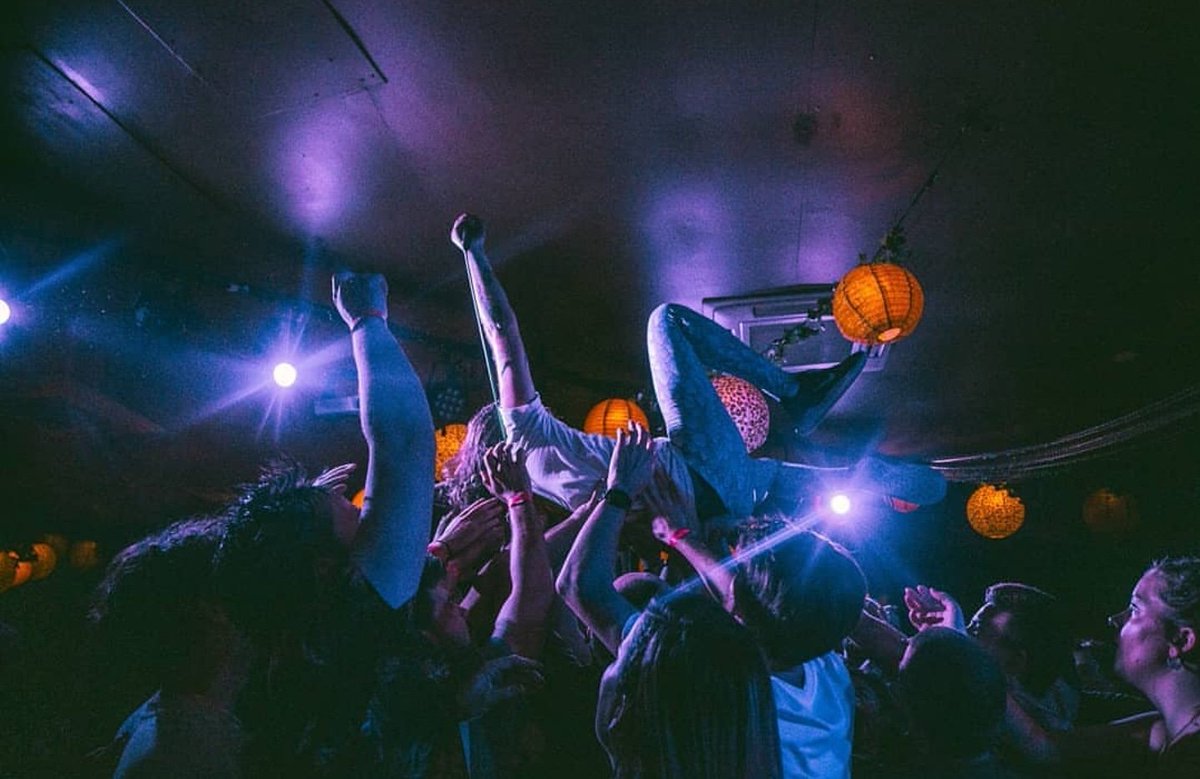 Mount Gambier was hot off the fucking press last night. So nice to be welcomed into a new town with such welcoming open arms. 
📷 @jacintakeefephotography