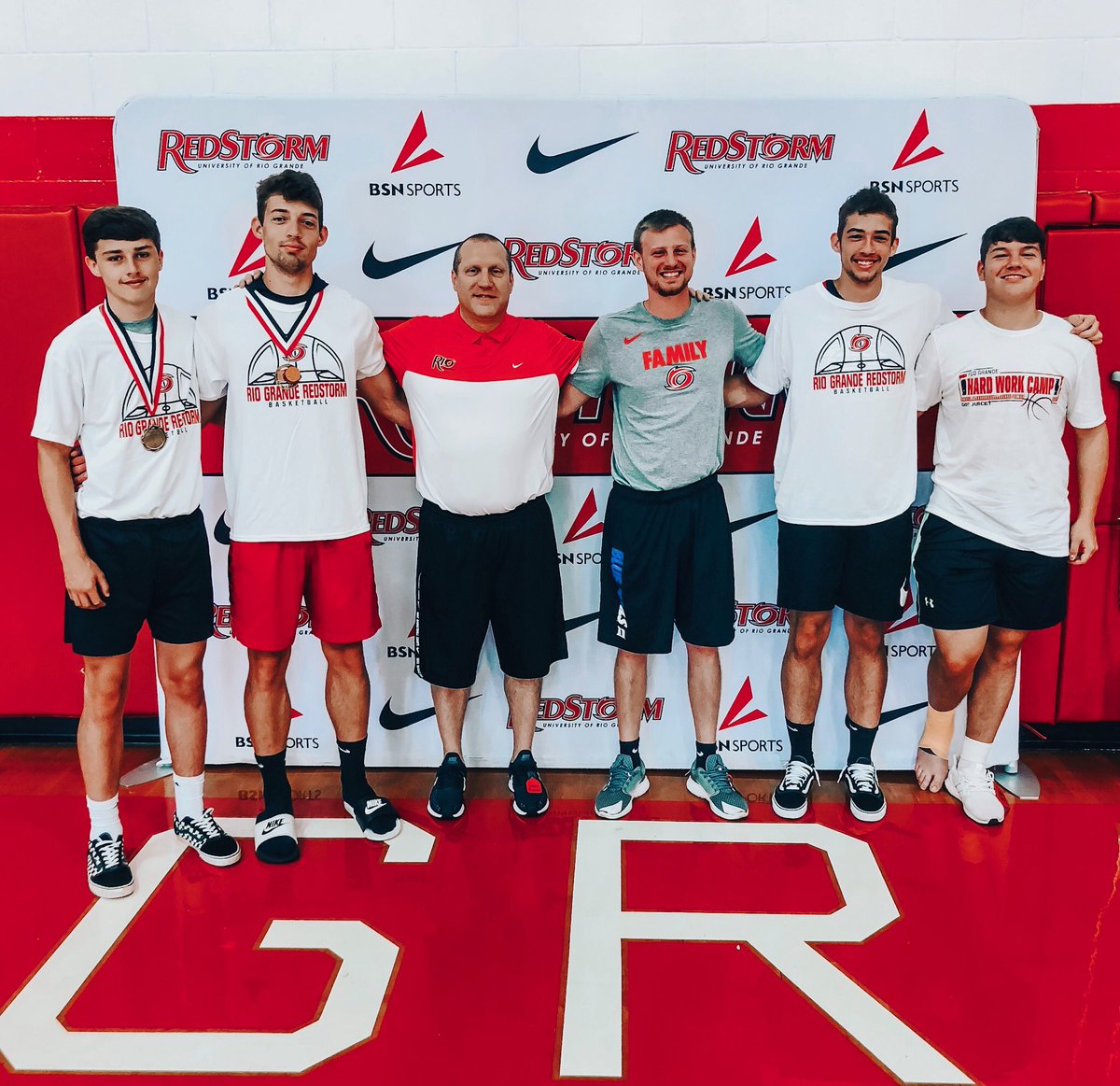 Matt_Rowland5's tweet photo. Wrapped up the month of June by working Rio’s Hard Work Camp. It was an awesome experience for me and my guys! Thank you to @RioBasketball for allowing us to come experience the Hard Work Camp! #HWC19 https://t.co/iBHfc4V0v7