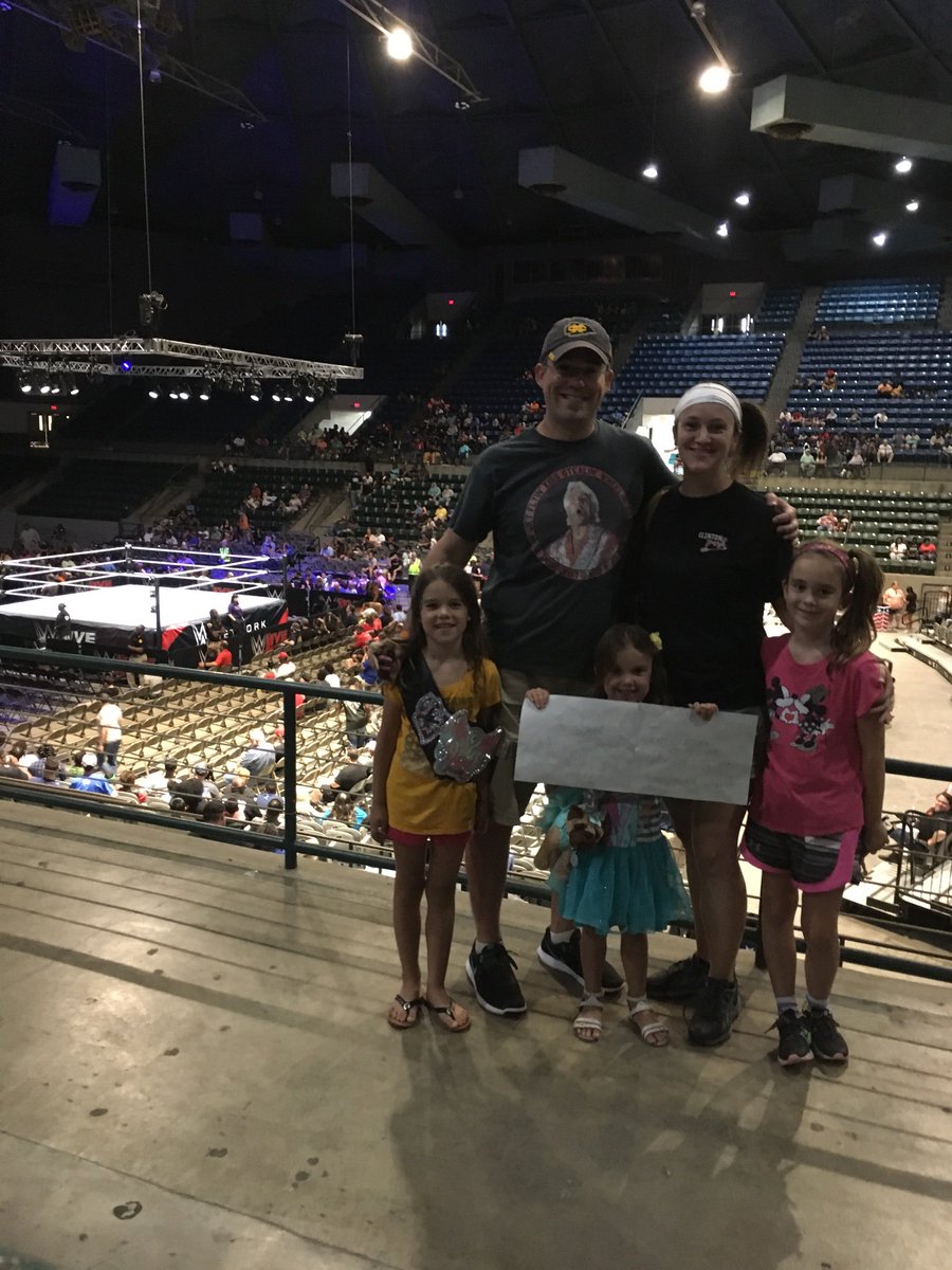 We are rocking Bayley hair and cheering for the Queen!!!! #wwejackson #woo