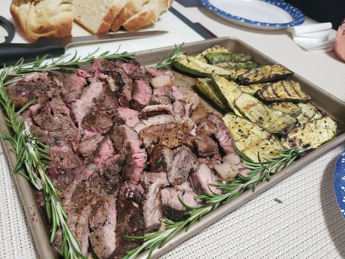 actthisname's tweet photo. My roommates and I had dinner last night with our neighbors (landlords), they made such good food, it was a great time over drinks and good company!! I canceled Friday stream to make white bread for the first time!! https://t.co/yIPEVYFCTg