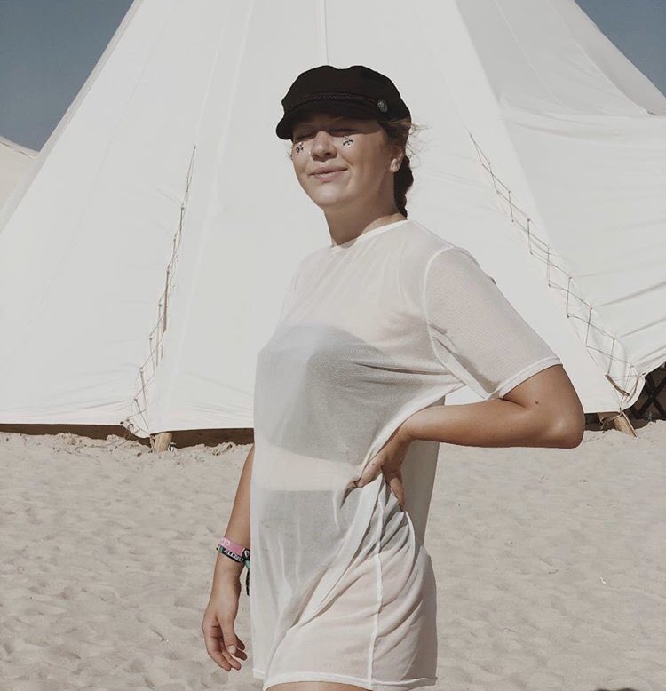 Wishing a happy birthday to our sisters Malia and Rachel!! We love you so much and hope you’re having the best day!!🤗💘✨