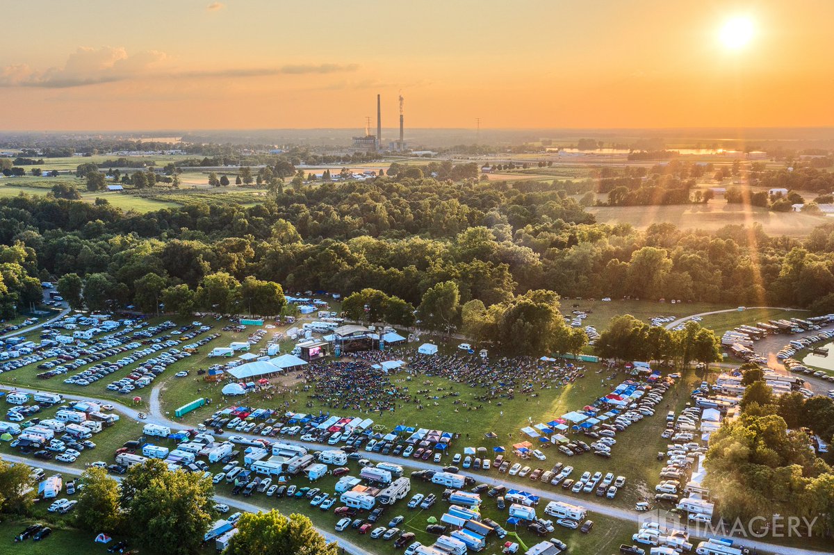 AP_Imagery's tweet image. Yellow Creek Park is pretty packed during ROMP!
Check back for more!
#romp #rompfest