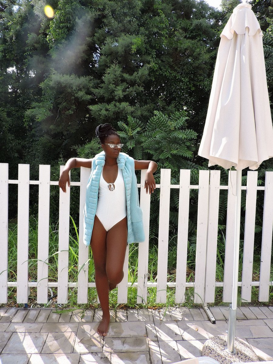 InfurMagazine's tweet photo. #BalliFur bathrobe pastel perfection featured in our latest editorial! 
https://t.co/sUxiYV9o9j

#infurmagazine #fashionmagazine #Fashion #OOTD #Style #Fashionista #StyleInspo #FashionStyle #fur #furfashion #minkfur #athleisure #pellicce #prefall19 #pastel #bathrobe #sportygirl https://t.co/KlIfr3kaTe