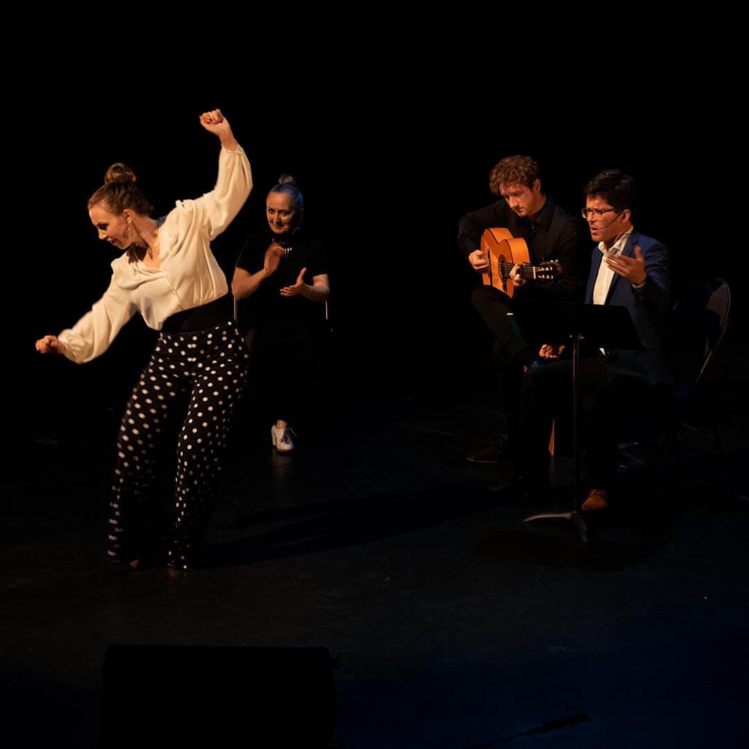 PalabraFlamenco's tweet photo. STORYTELLING + FLAMENCO dance + guitar. Fox Woman at Toronto Fringe. ๐ Tickets: https://t.co/36cOVUo8f4 #torontolife #yyz #blogTO #TOtheatre #TOarts #TOevents #yyzmusic #TOmusic #Toronto #danceToronto #torontodance #danceTO #musicTO #yyzdance #torontotheatre #TorontoArts https://t.co/bDAV2Dhpvf