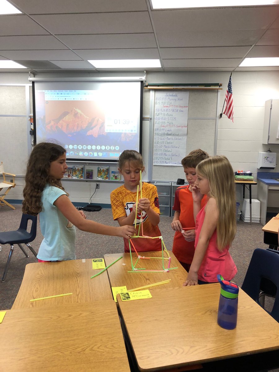 kristilean's tweet photo. Using teamwork to create straw towers without talking!#LPSSummer19 #lpsleads https://t.co/xEAm94y0aq