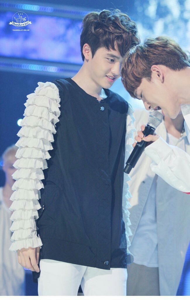 DKSLatam's tweet photo. [Stars And Wishes for D.O. ~ Día 3] ✨💫

Como olvidar este oufit que utilizó Kyungsoo durante la emisión del Show Champion el 19 de junio de 2013

#StarsAndWishesforDO
#SingerDO
@weareoneEXO https://t.co/CkoUMfyzyt
