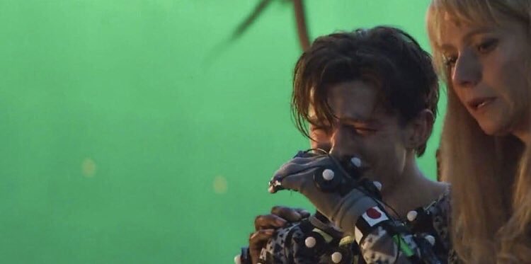 TomHollandthai's tweet photo. ภาพเบื้องหลังจาก Endgame ค่ะ 😢
#Tomholland https://t.co/FF3vUIJFHF