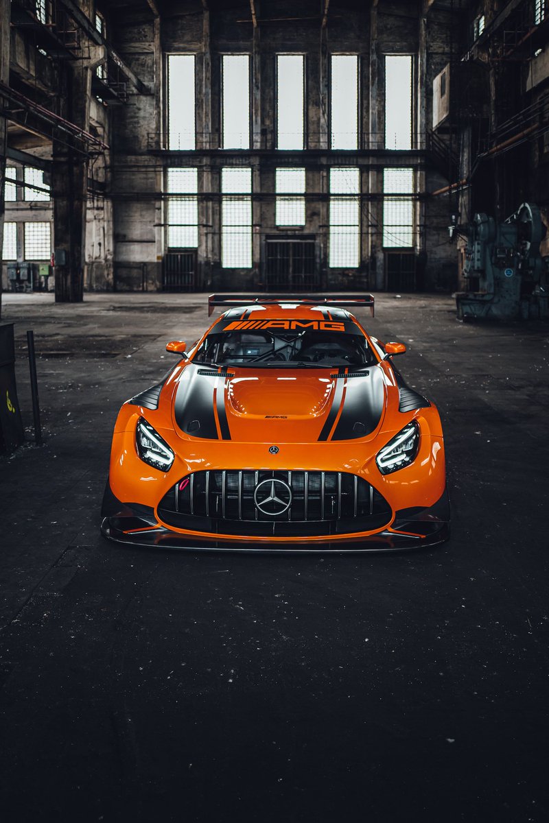MercedesBenz tweet picture