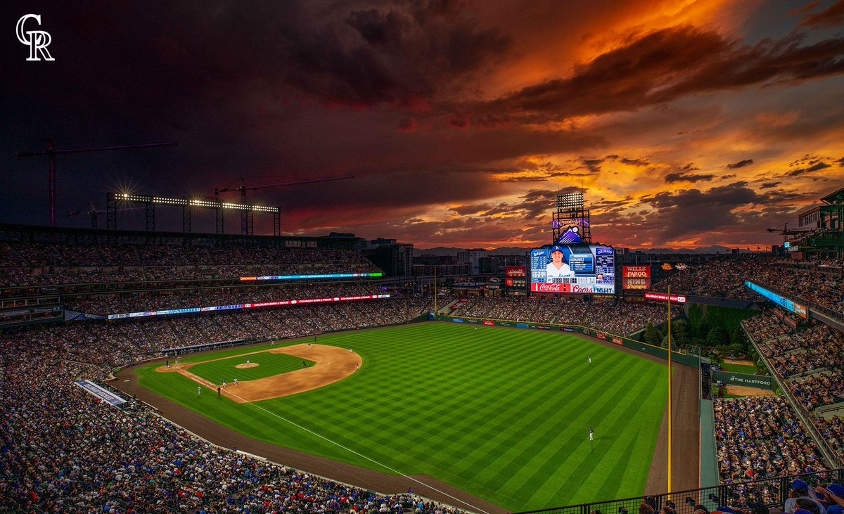 Rockies's tweet photo. 48,101 loud and proud tonight!

💜 We love our fans 💜 https://t.co/c2IcsGnWR5