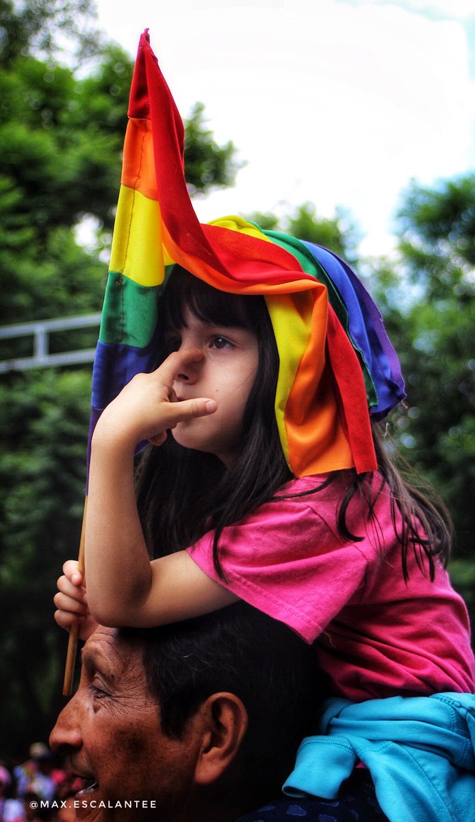 maxpumpkin_'s tweet photo. Les comparto la foto que en lo personal me gustó más de todas las que tomé en el #PrideCDMX2019 🏳️‍🌈 #PrideDay #LoveWins https://t.co/0D0A3QrBLW