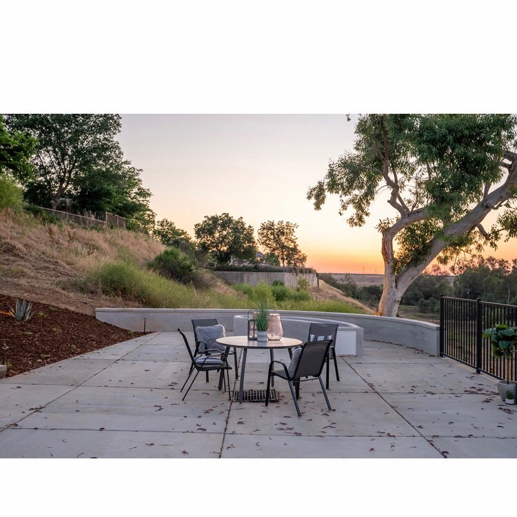 Building_Luxury's tweet photo. Walking into the weekend just like we’re ready for you to walk into this house! #Butlerconstruction #construction #newhome #luxury #luxuryhomes #luxuryhousedesign #luxurylifestyle #Fresno #Clovis #California #dreamhome #dreamhouse #view #views https://t.co/lAAPWUXKAn