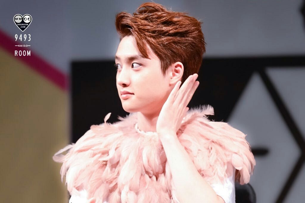 DKSLatam's tweet photo. [Stars And Wishes for D.O. ~ Día 3] ✨💫

Otro outfit que jamás olvidaremos 😍

#StarsAndWishesforDO
#SingerDO
@weareoneEXO https://t.co/07cTVtbxrA