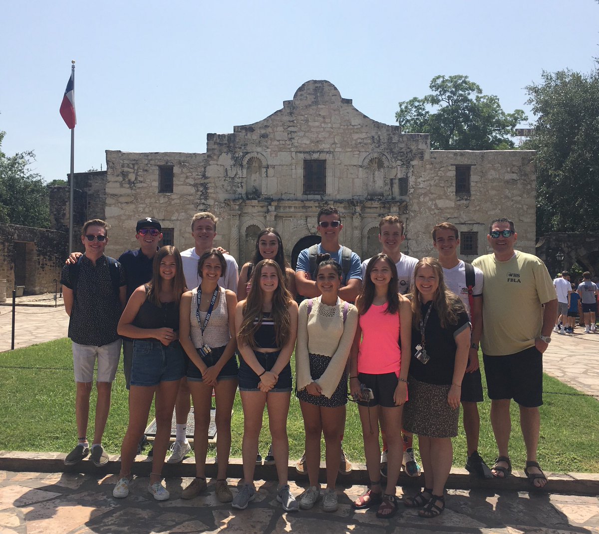 WeberPrincipal's tweet photo. FBLA kids learning about the Alamo before opening ceremonies #alwayslearning https://t.co/ovsWWesf4s