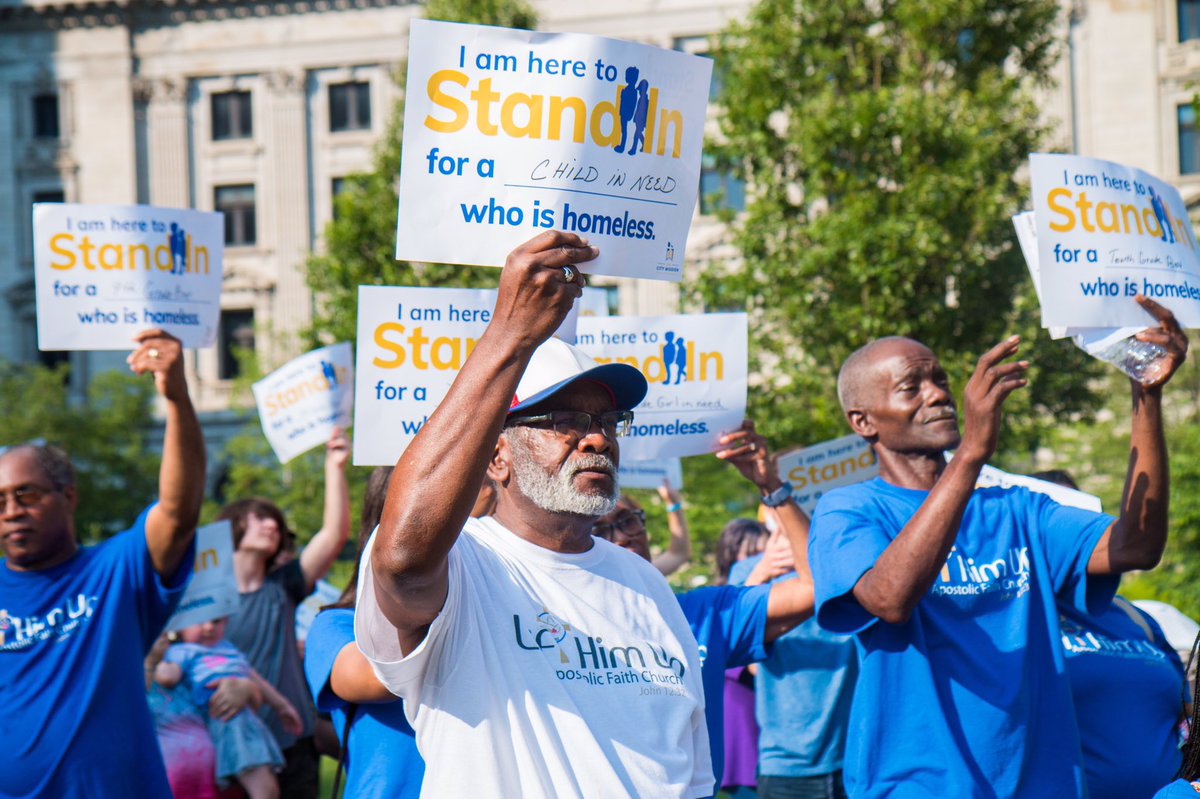 TheCityMission's tweet photo. Today, we stood in unity, strength, & faith for students experiencing homelessness. There are not words to express the beauty of tonight, or the gratitude we have toward the city of Cleveland. This is only the beginning of something much bigger. Keep standing, #CLE.
#standincle https://t.co/1Qyyd189CM