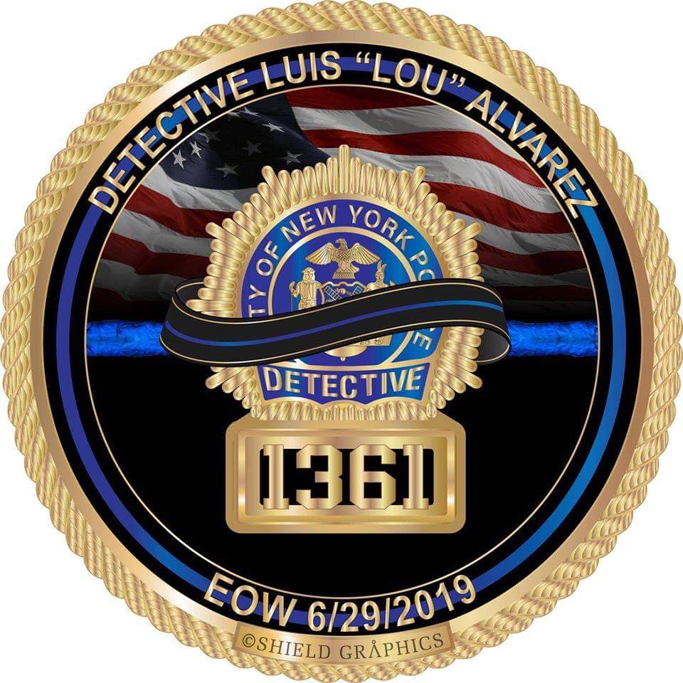 IAEPLocal421's tweet photo. Tonight, we are deeply saddened to learn of the passing of NYPD Detective Luis Alvarez. Our deepest condolences to his family. Our thoughts will continue to be with his family and all of the @NYPD. Rest easy brother. 

#EOW #ThinBlueLine #Hero #NYPD #Police https://t.co/gAnRSoE22n