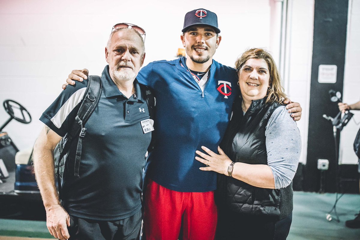 Twins's tweet photo. SURPRISE! Lewis Thorpe’s parents flew to Chicago from Melbourne, Australia for his Major League debut - he will take the mound to start tomorrow’s game vs the White Sox! #MNTwins https://t.co/YU6TIUFqRh