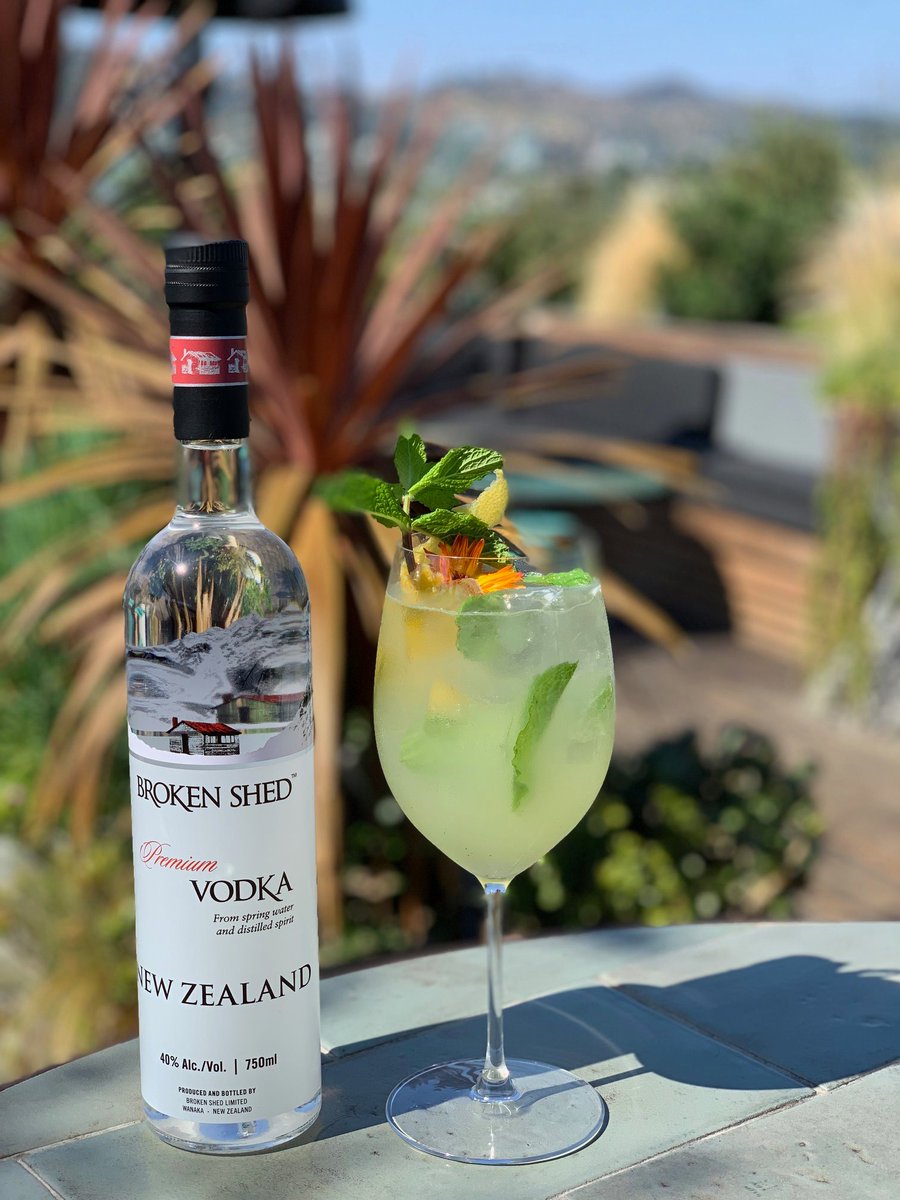 BrokenShedVodka's tweet photo. Lounging on a #WestHollywood rooftop with a Broken Limonada, a new cocktail making its world premiere at the @LAFoodFest this weekend.
#BrokenShed #Vodka #NewZealand #WheyBetter #Cocktail #LosAngeles #CA https://t.co/EwrroUmhtr
