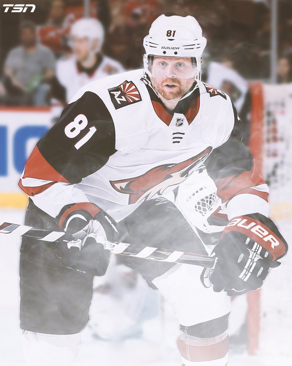 Hot diggity dog, Phil's a 'Yote!