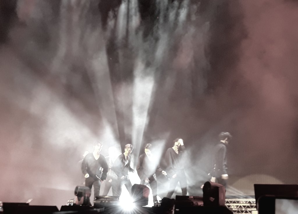 Saravsx's tweet photo. Thank you for another amazing concert. You did well this year too, let's meet again soon😊❤ 
#MONSTAX #monstaxmadrid #MonstaXinEurope #WeAreHere #WEAREHERETOUR https://t.co/eErjPIhCR7