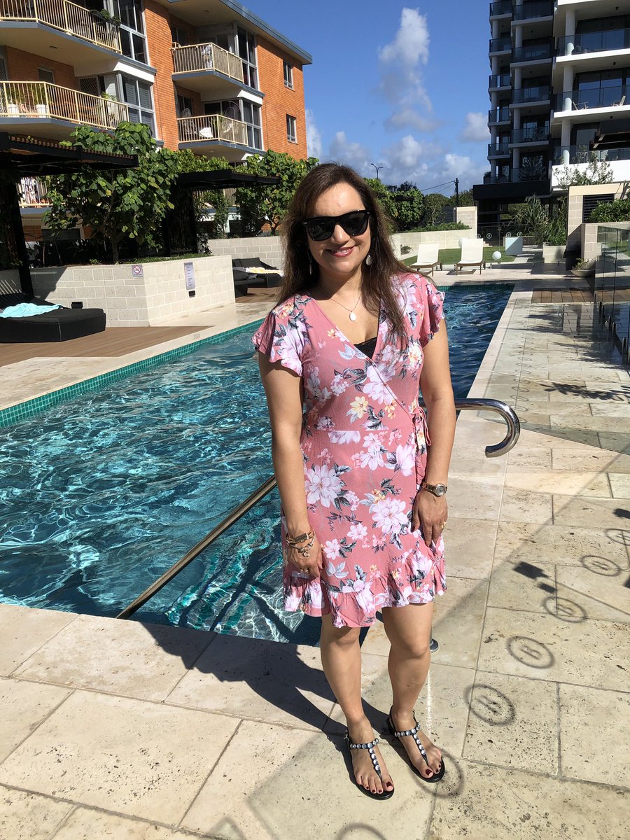 Cosmic_Lea's tweet photo. This is the type of winter weather I love! ✨☀️ #burleighheads #goldcoast #queensland #australia #winter #vacation #poolsidehangs #nofilterneeded https://t.co/cEaWXveVsC