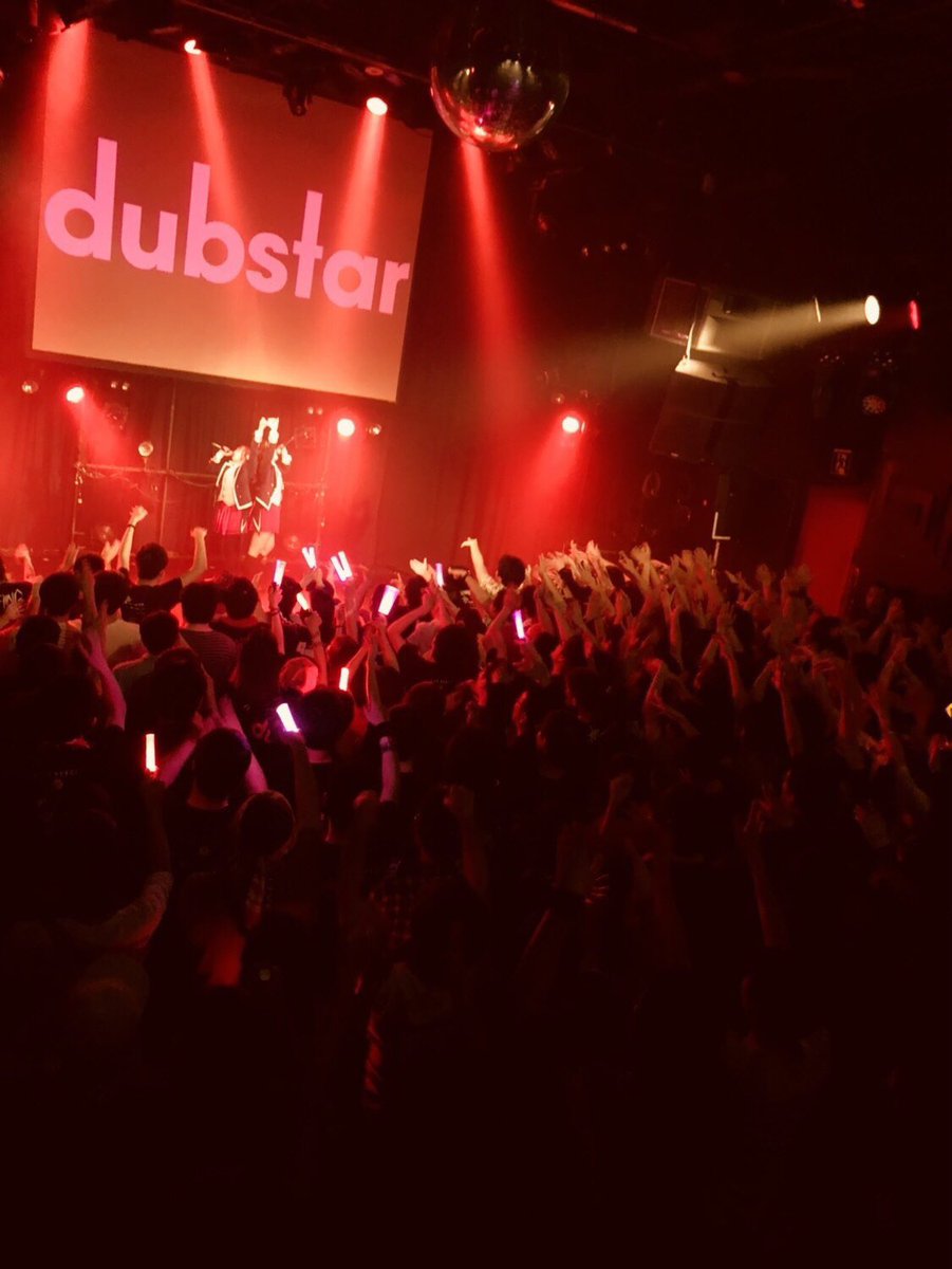 Taguchi_Kasumi's tweet photo. #さーくるふぁいあー からフォローしてくれた方ありがとうー！

大きな声を聞かせてくれた君たち！
レボルトTシャツ着てる人もちゃんと見えたぞー👀

いつもよりも近くだったから
一人一人とお話ししてるみたいだったねぇ

バトルライブワクワクしてきた〜！また一緒に楽しもうぜ🔥

#ライブレボルト https://t.co/xDZH0CQGMd