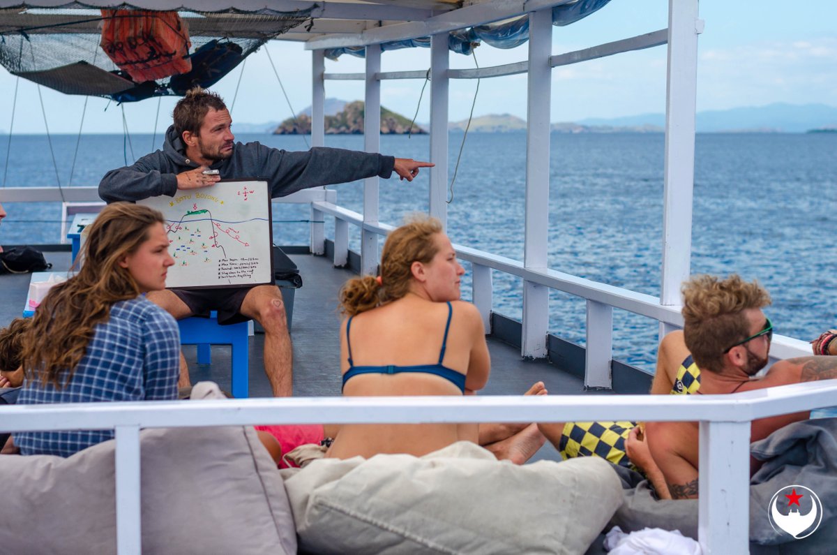 ScubaReps's tweet image. Kick back, relax and enjoy the blue.