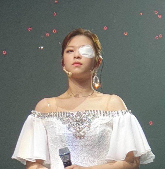 naye___on's tweet photo. my baby :( 

 #GetWellSoonJeongyeon https://t.co/bUFFW4vRZt