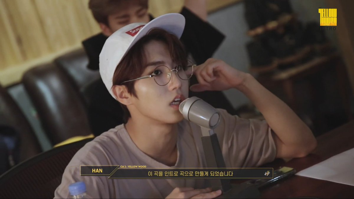 lovefortaes's tweet photo. this fit on jisung tho https://t.co/SrohxXaORi