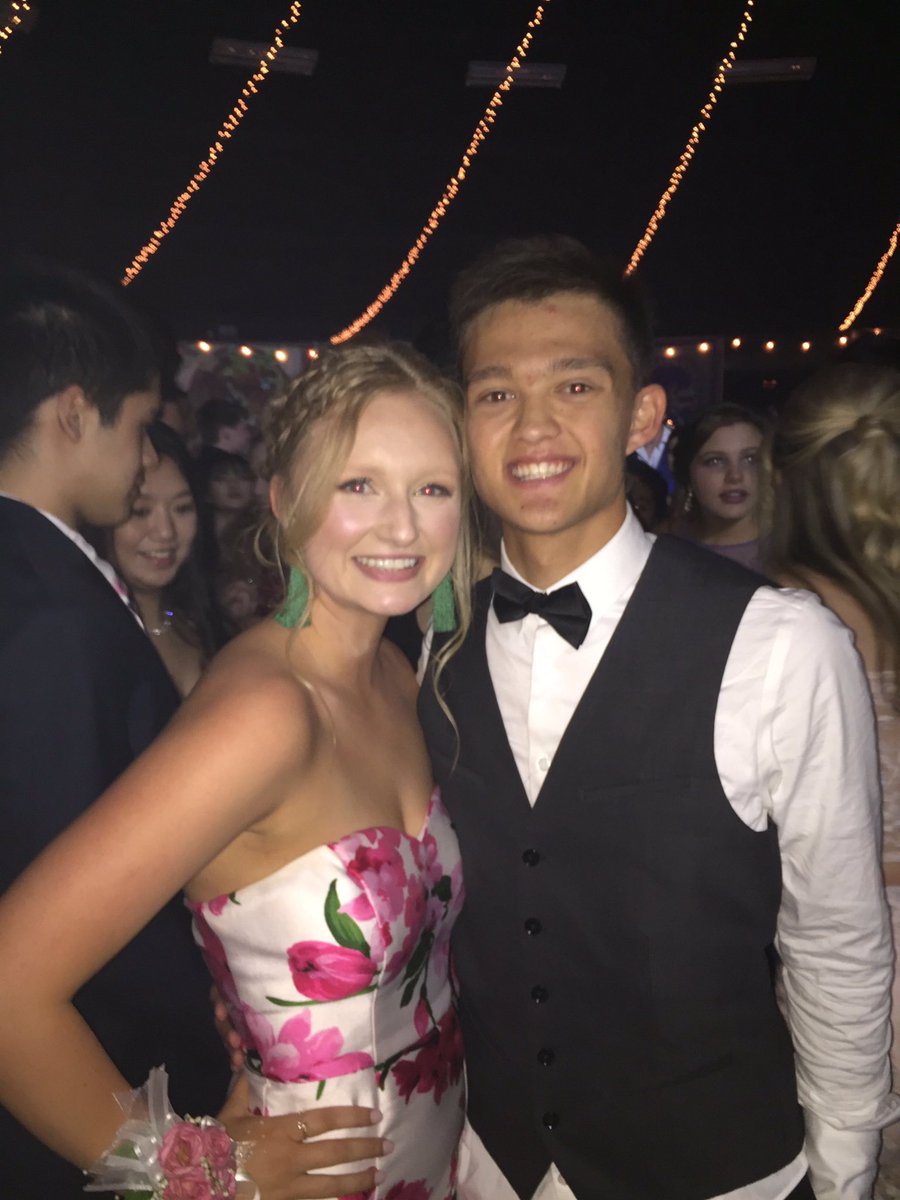 Happy birthday <a href="/megkeaheyy/">Meg Keahey</a> 🎉🎊just remember you still owe me 3 packs of skittles don’t forget about that 😡😡
