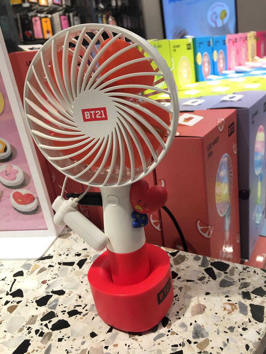 1bts9's tweet photo. 扇風機あるけどもう一個欲しくなる😭 https://t.co/3GWy9unSwW