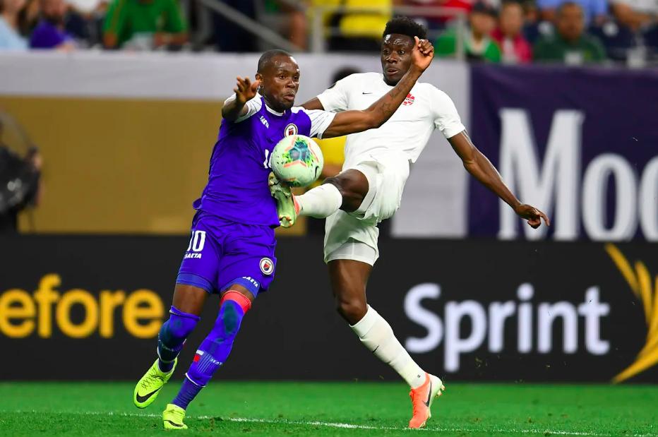 Martiniquela1e's tweet photo. #GoldCup2019 : #Haïti élimine le #Canada (3-2) et se qualifie pour les demi-finales de la compétition #football https://t.co/Tm4ePBoTE3 https://t.co/bgOUCttU83