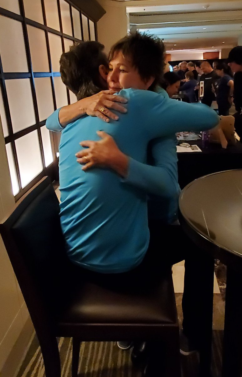 ScottBaio's tweet photo. Been a LONG time since I've seen Kristy McNichol. She was my 1st TV kiss and friend. #TheLoveBoat #HollywoodShow #WeWoreTheSameColorToday https://t.co/Eu98YRYYlM