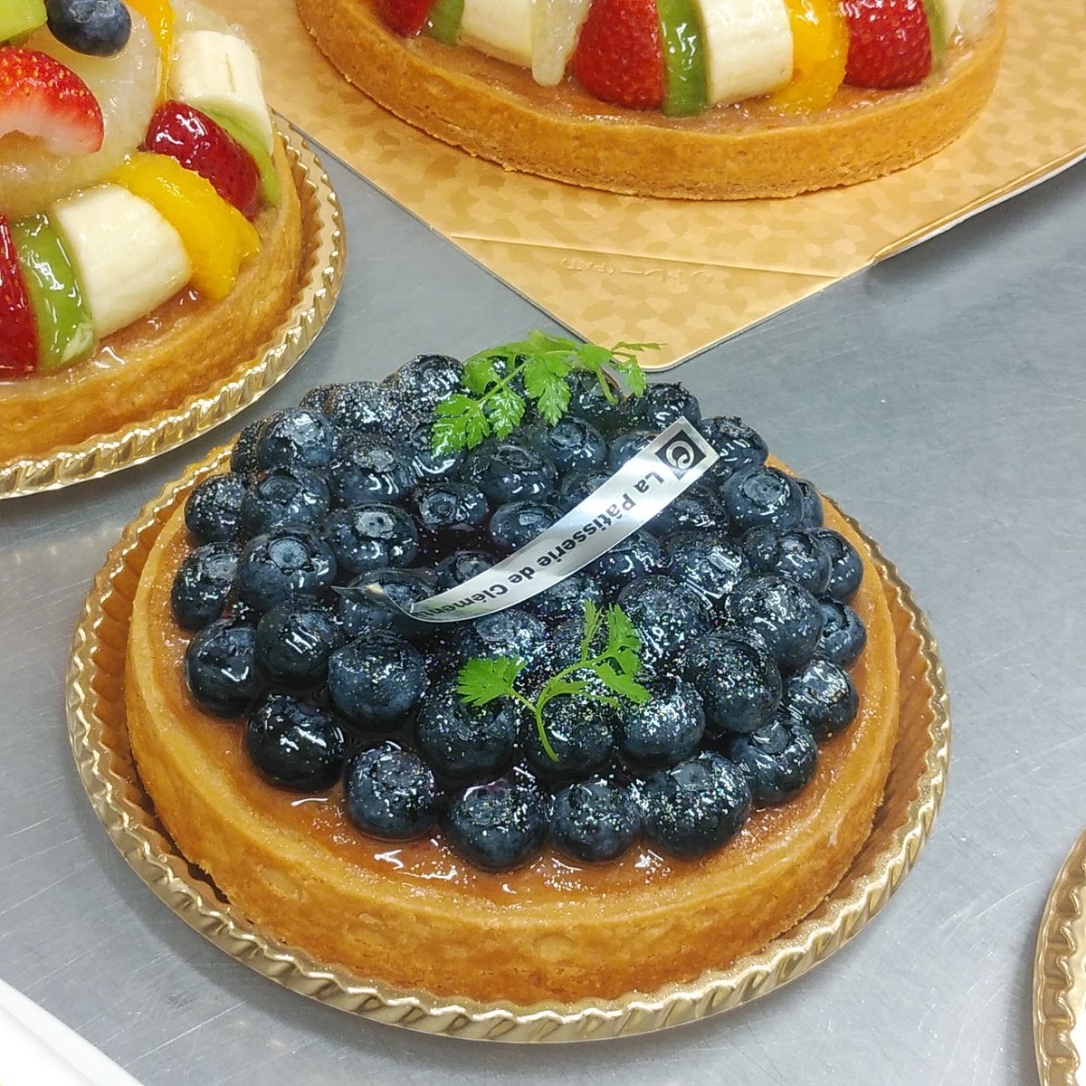 成田のケーキ屋さん ラ クレマンティーヌ 今日は タルトの日 じゃないけど タルトのご予約いっぱいです 因みに今日6 30は アインシュタイン記念日 なのだそうです アインシュタインさんもタルトお好きだったかな