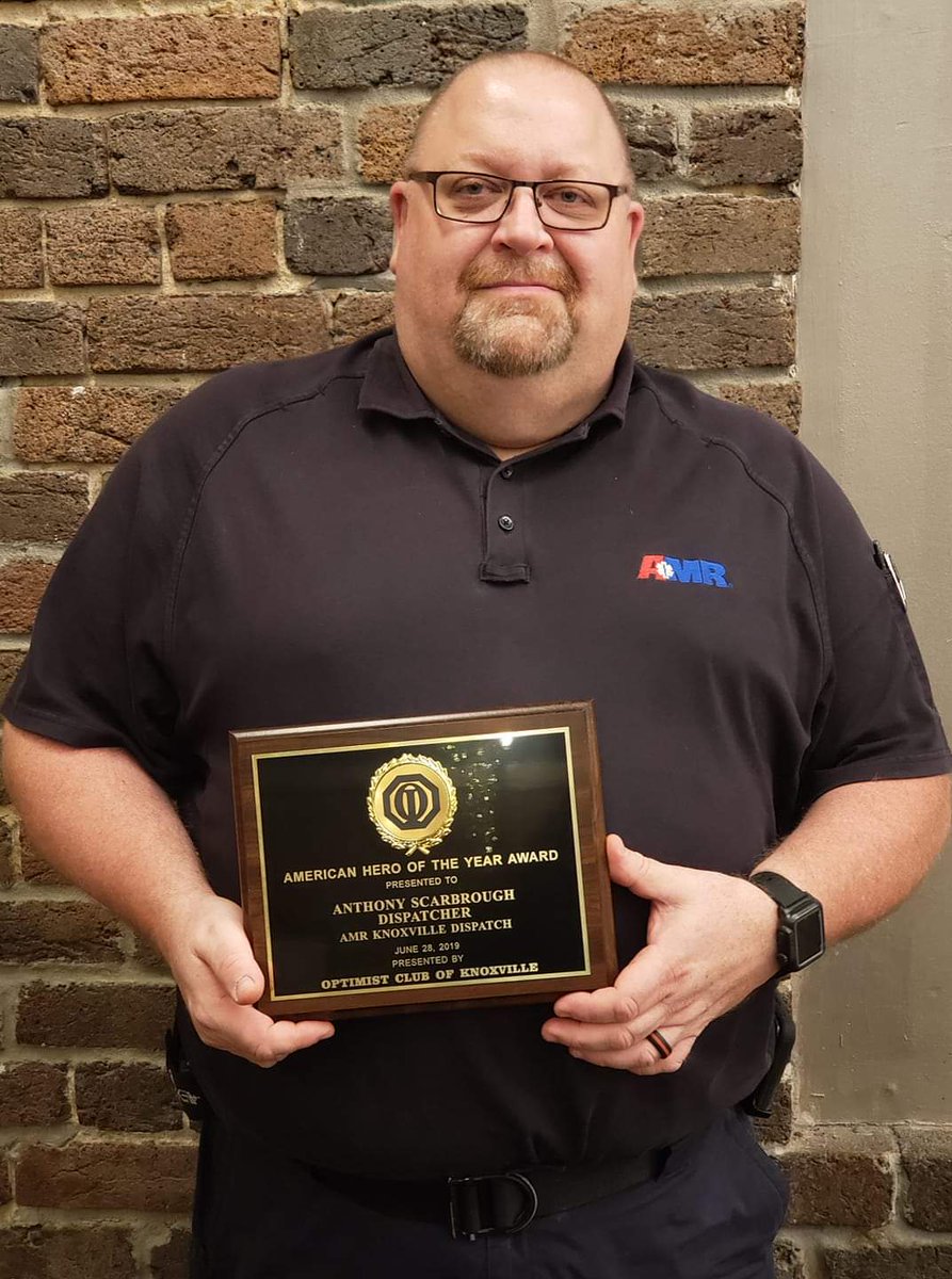 IAEPLocal421's tweet photo. Congratulations, to Dispatcher Anthony Scarbrough being named "American Hero of the Year". Presented by the Optimist Club of Knoxville. Way to go Tony, we are proud of you!!
(IAEP 421/AMR Knox County Dispatch) 
#AMR #IAEP #IAEP421 #Dispatcher #Awards #Hero #EMD #EMS #Knoxville https://t.co/6HjQQ5pGZb
