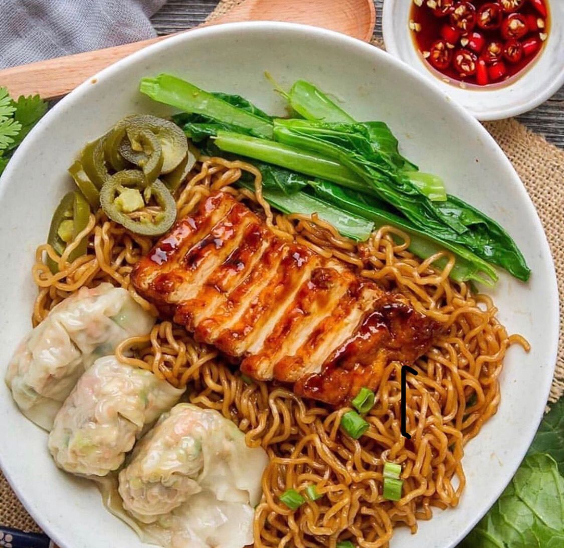 Yummst's tweet photo. Introduce yourself! Partner with Yumm St. today &amp; share your small-batch products and stories nationwide at no cost to you! Start selling now: https://t.co/CLMksZhUKx #yummst #artisinalfood #entrepreneur #yumm #shoplocal #national #foodie #gourmet #vendors #partner  #unitedstates https://t.co/GKpR1rGEA4