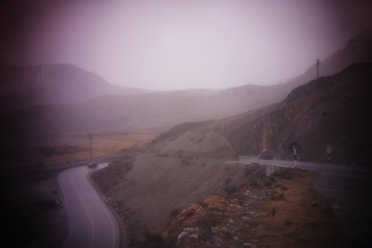 keiththewheelmn's tweet photo. Since I left Lima the ride has been full of little daily disasters, but that a whole other story. The scenery has been great along #todaysroad Peru's PE 22. It is 130km to the first pass-4817m so i have been riding 38x22 fixed #singlespeedlife #worldcycletour #SamsungNX #holga https://t.co/yl6vTcb5k7