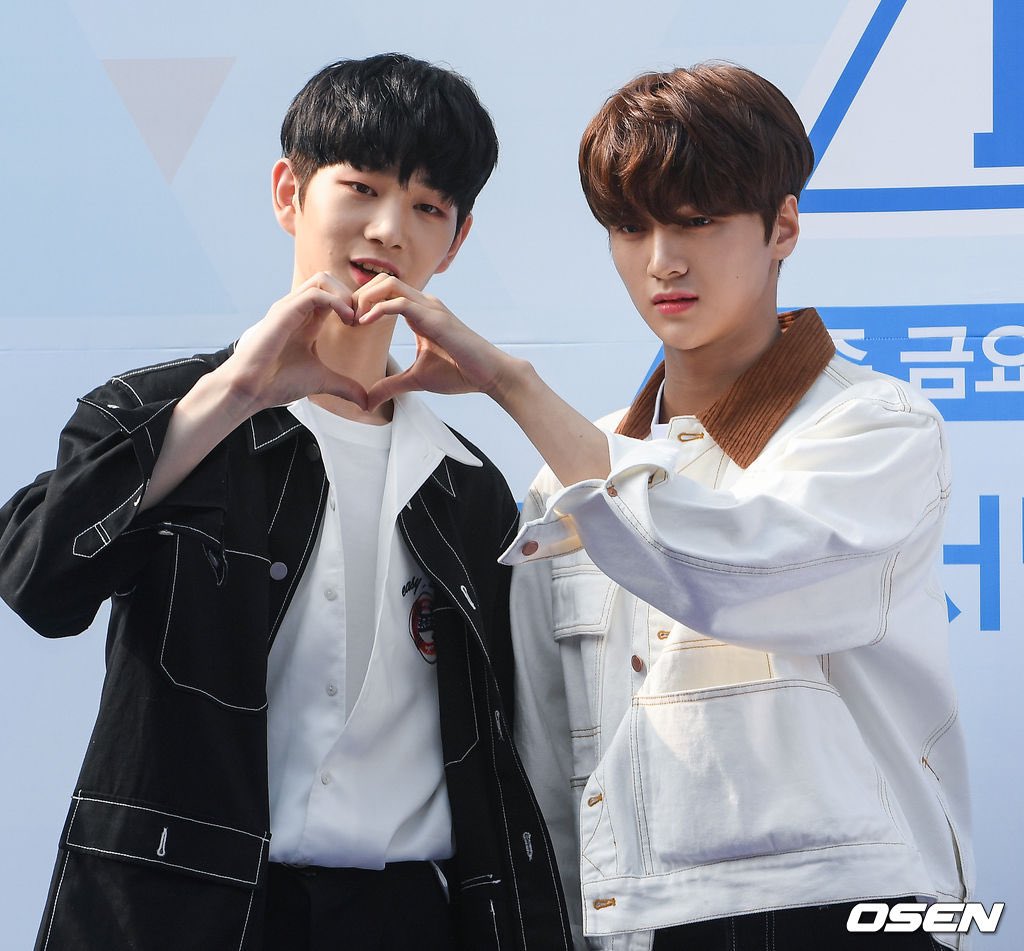 chajunho_th's tweet photo. [PIC] 190630 ภาพชาจุนโฮจากสำนักข่าวที่งาน BLUE CARPET CEREMONY 

🔗https://t.co/OwyZrloffn
🔗https://t.co/anN1qo6uUi

#CHAJUNHO #차준호 
#PRODUCE_X_101
#PRODUCEX101 #프로듀스X101 https://t.co/WFr6kp56Io
