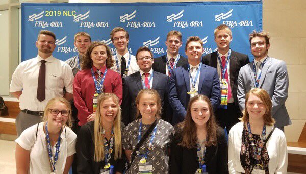FblaGfc's tweet photo. Opening ceremony time! Lots of energy and excitement as these young professionals get ready to compete at the national level! @GFC_Activities @NorthDakotaFBLA @FBLA_National #FBLA #NLC2019 #createleadinspire https://t.co/oVh9d3DFhF