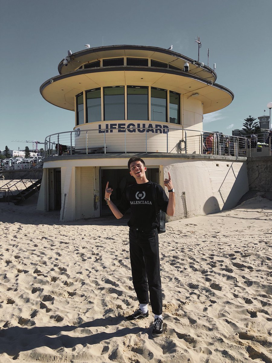 (bondi) beach don’t kill my vibe x

lol classic brits abroad going to the beach in the middle of Australian winter